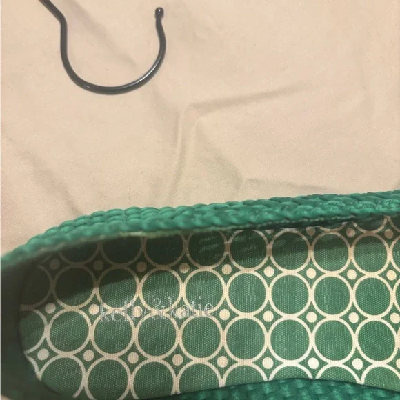 Kelly & Katie Flats
Green fabric uppers
Style name *Weave-me* - Picture 3 of 7